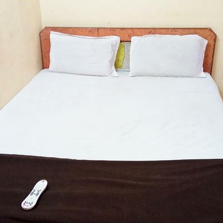 Hotel Sapna Lodge Vashi Экстерьер фото