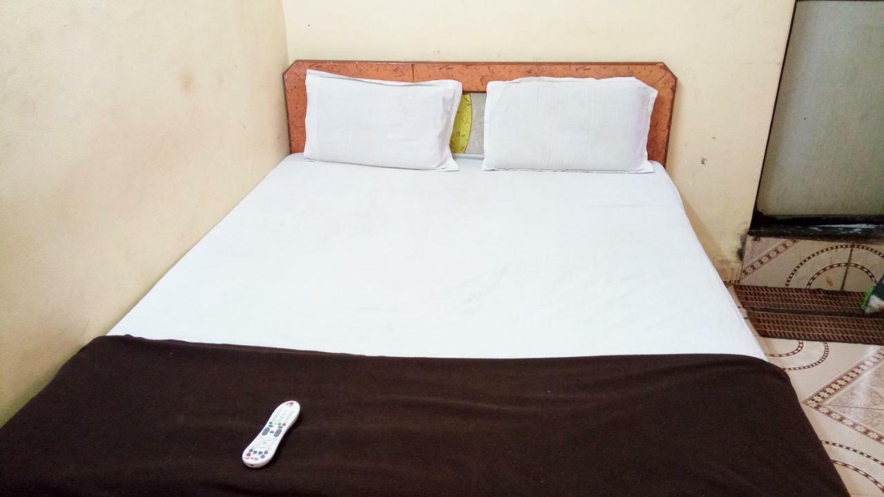 Hotel Sapna Lodge Vashi Экстерьер фото
